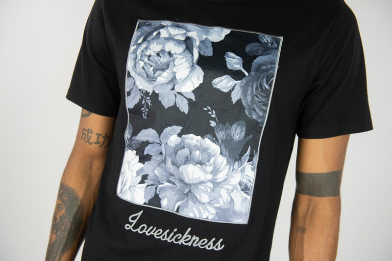 Rebel Minds 'Vintage Rose' T-Shirt (Black) 141-173