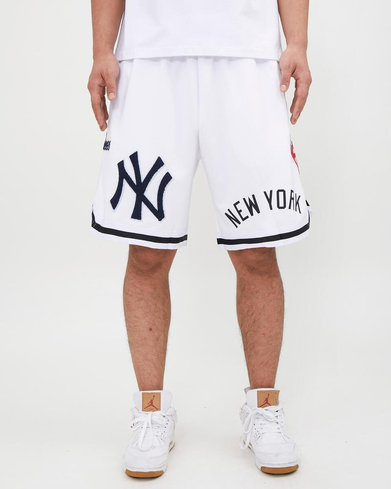 Pro Standard New York Yankees Pro Team Shorts (White) LNY331805